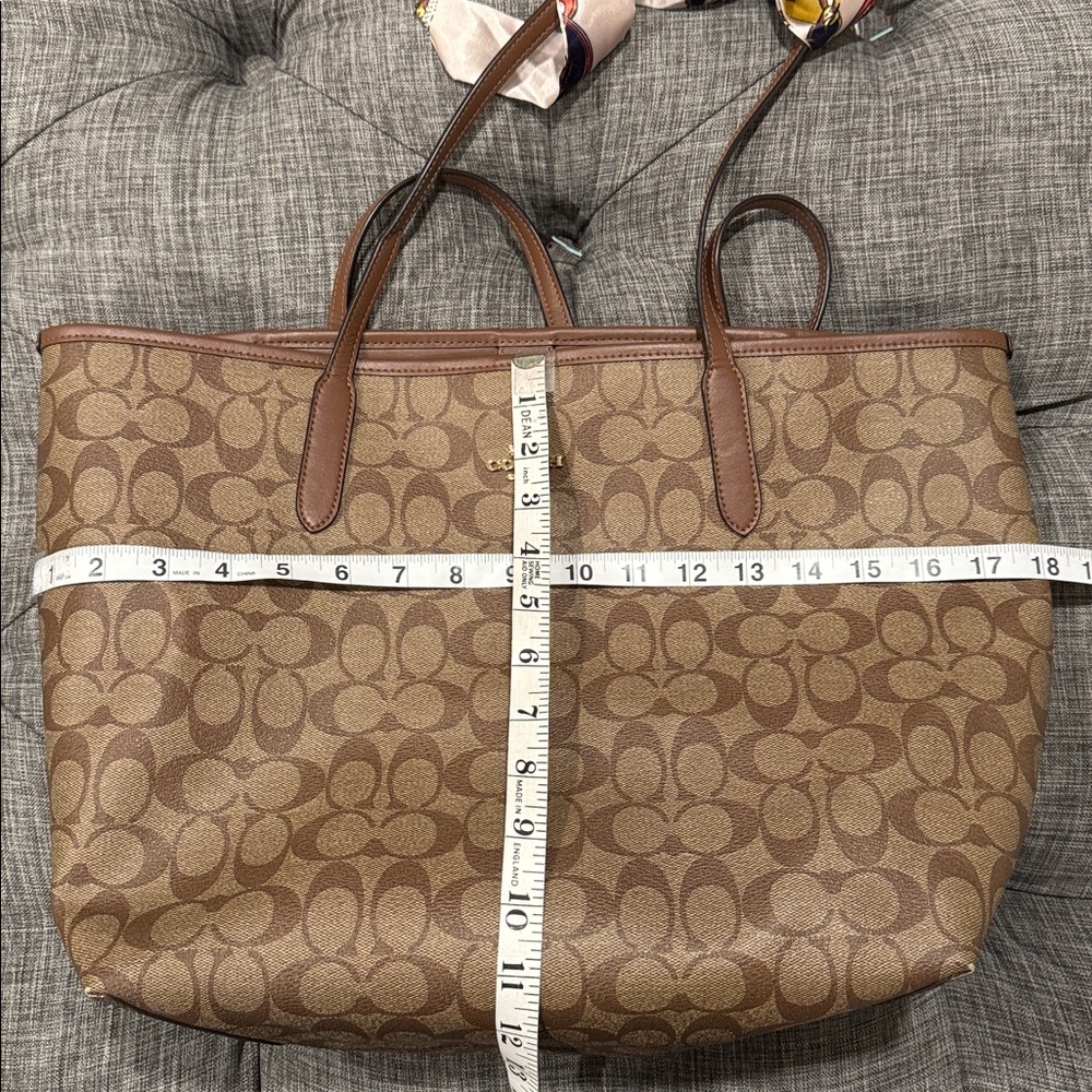 Coach Tote Signature Brown City Tote Large Bag - Picture 17 of 17